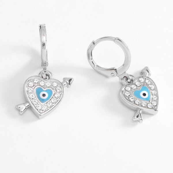 Aretes corazón con ojo turco en esmalte azul y baño de platino