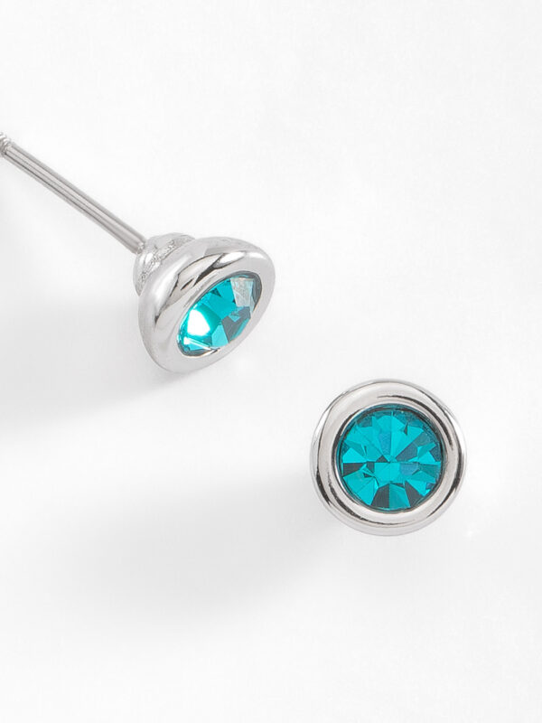 308315-BB-00-BZ Aretes en forma de botón con piedra aqua baño de platino