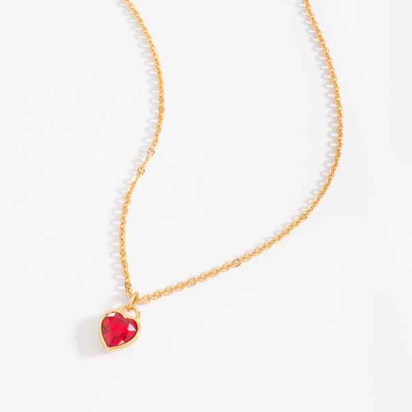 Collar con dije de corazon en baño de oro 45 cm