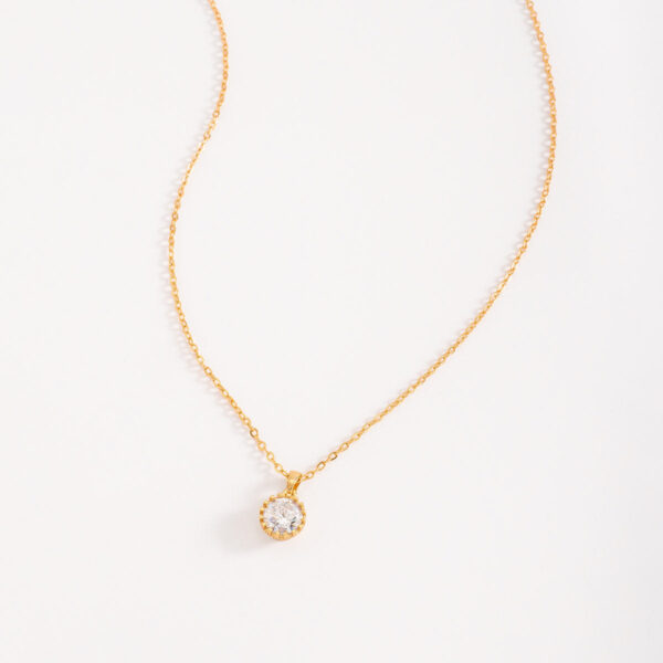 Collar con dije Diamonice